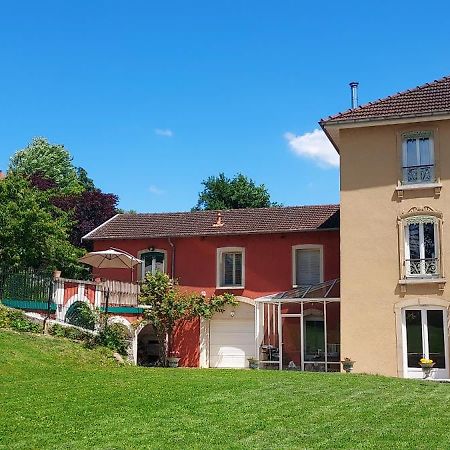 Maison Letrat Tour-du-Pin Zewnętrze zdjęcie